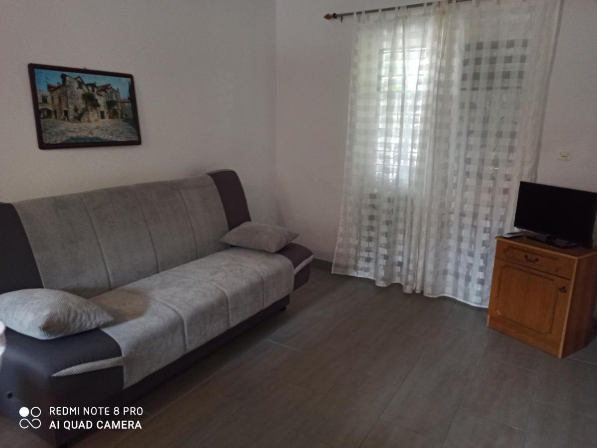 Apartment Kosor Zaboric Eksteriør bilde